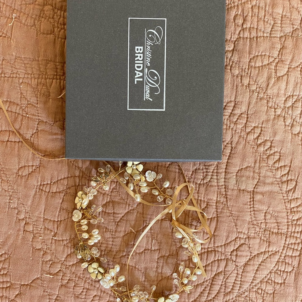 Christina Gold Floral Hairpiece